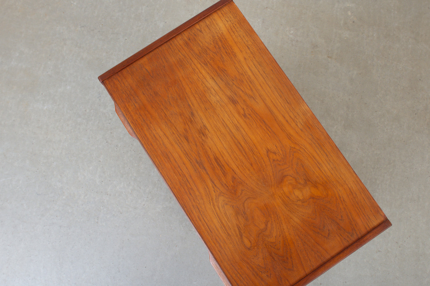 1960s teak chest with lipped handles - 70W cm