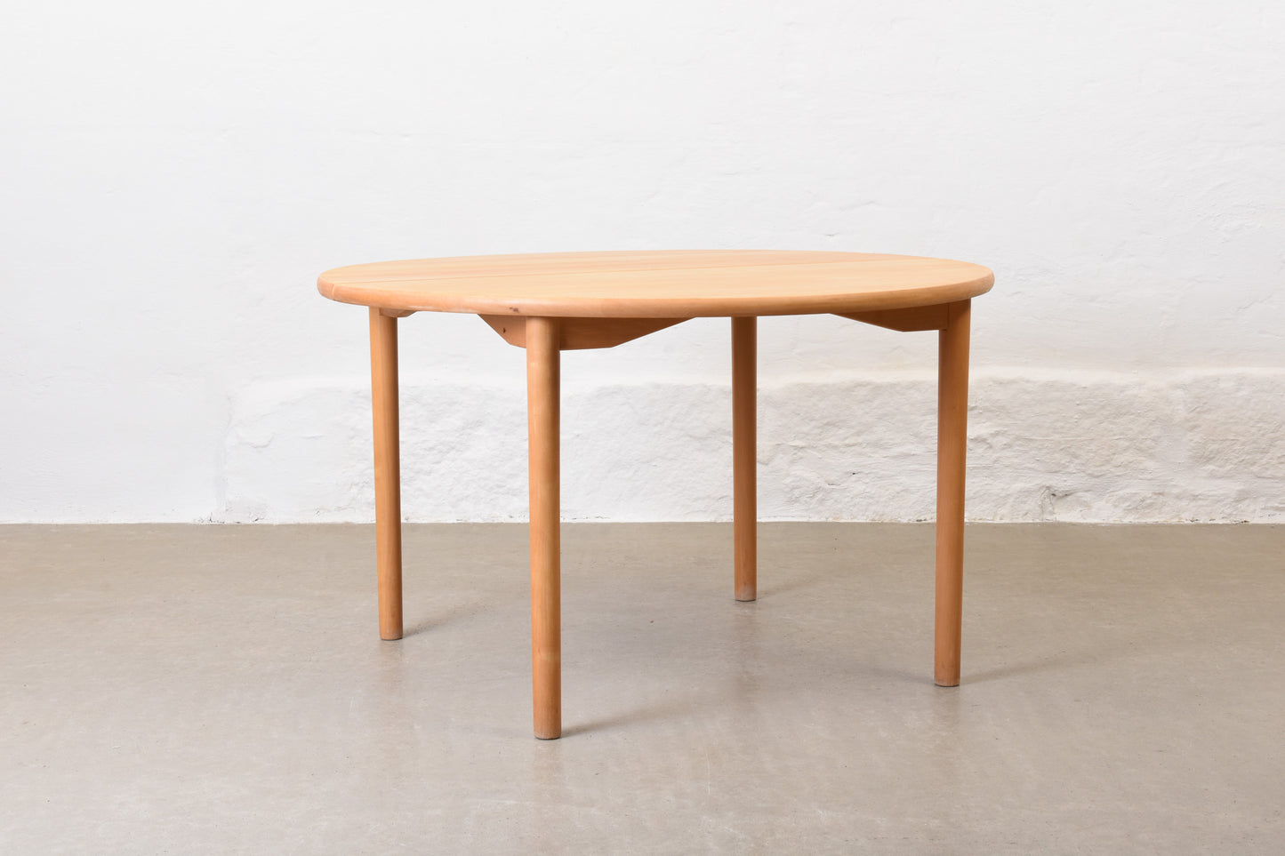 1980s extending dining table in beech