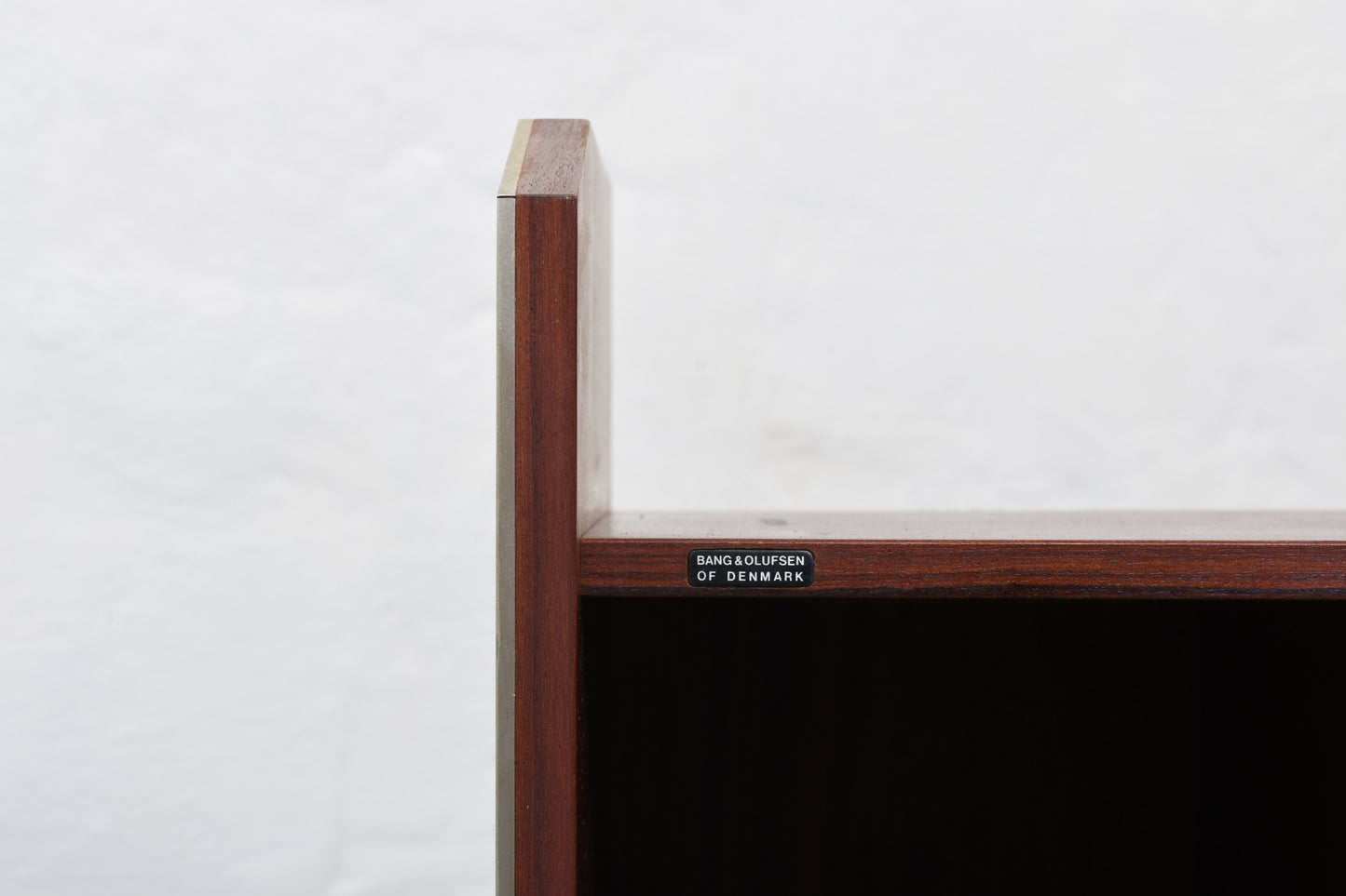 1980s rosewood Bang & Olufsen hi-fi unit