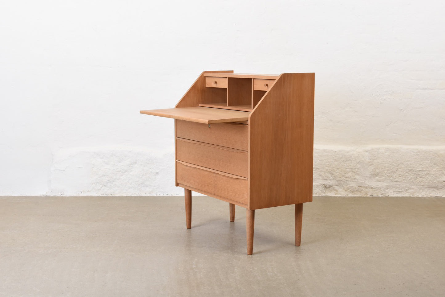 Save £100: 1960s secretary in oak