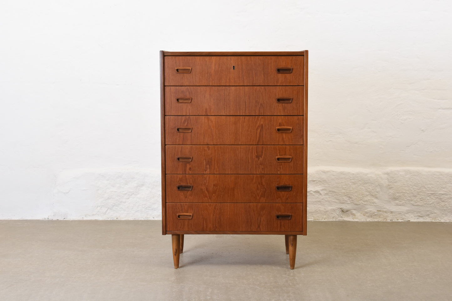 1960s teak chest of drawers with inset handles