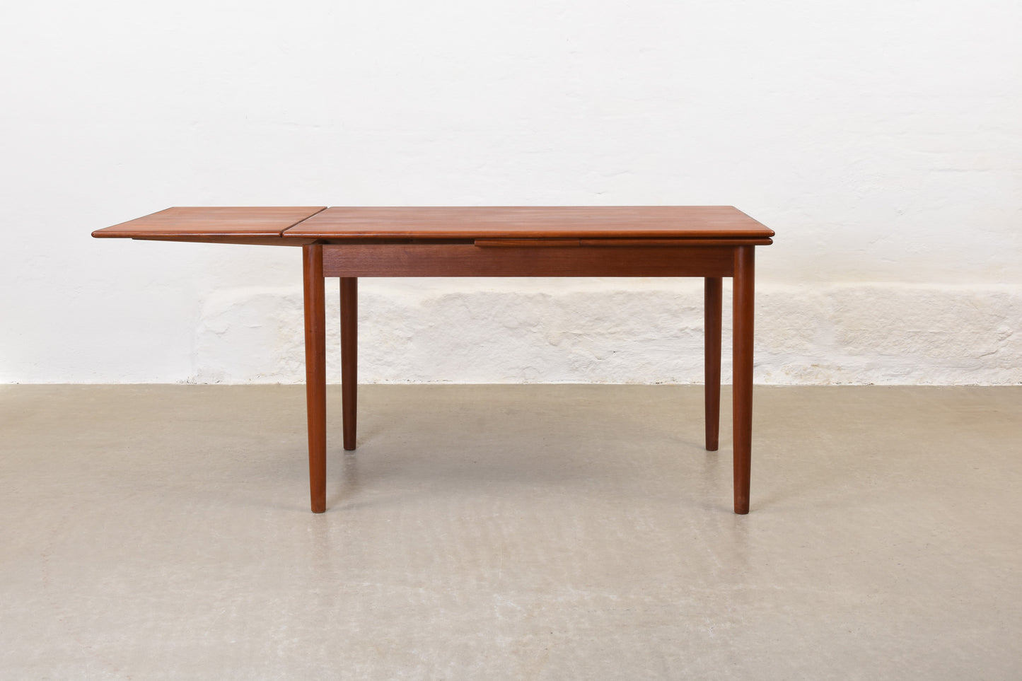 1960s extending dining table in teak - 120L cm
