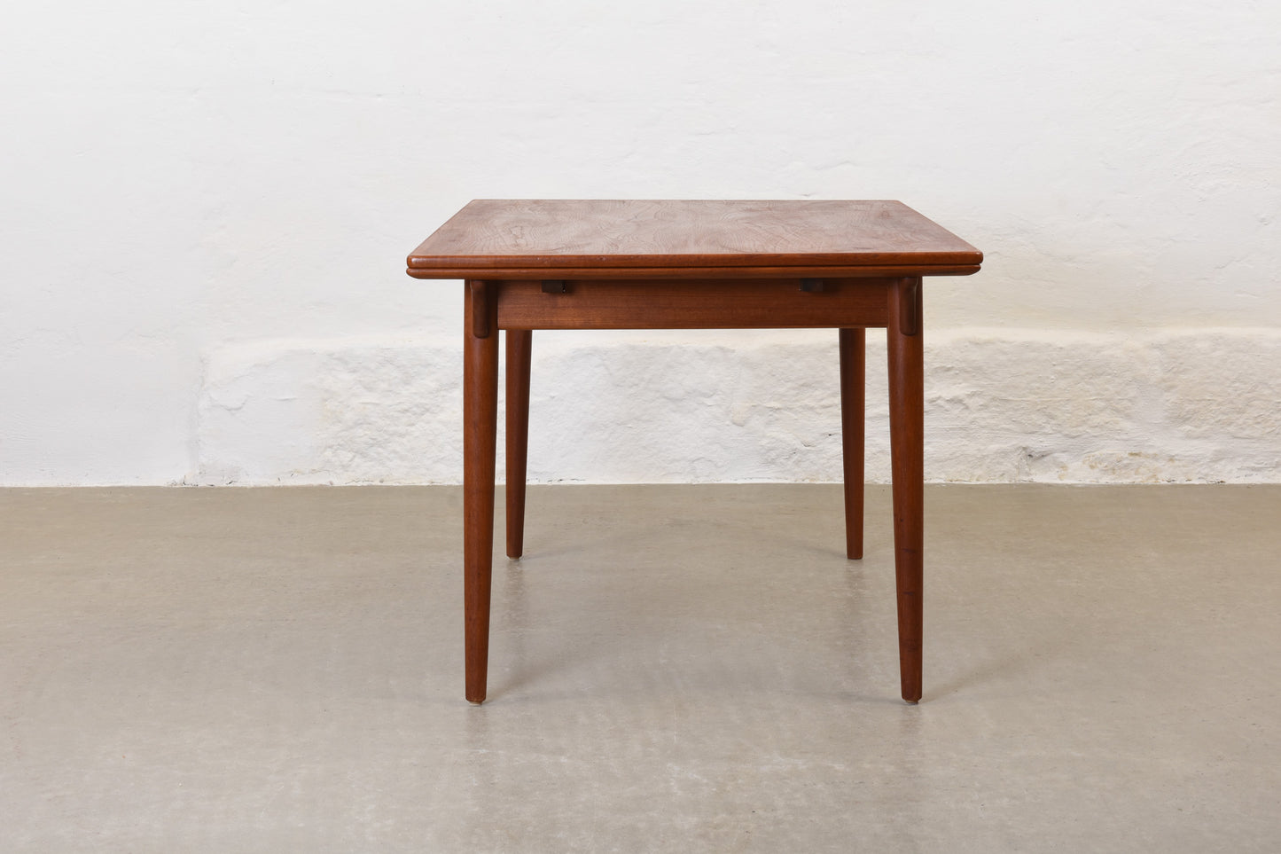 1960s Model 50 dining table Gunni Omann