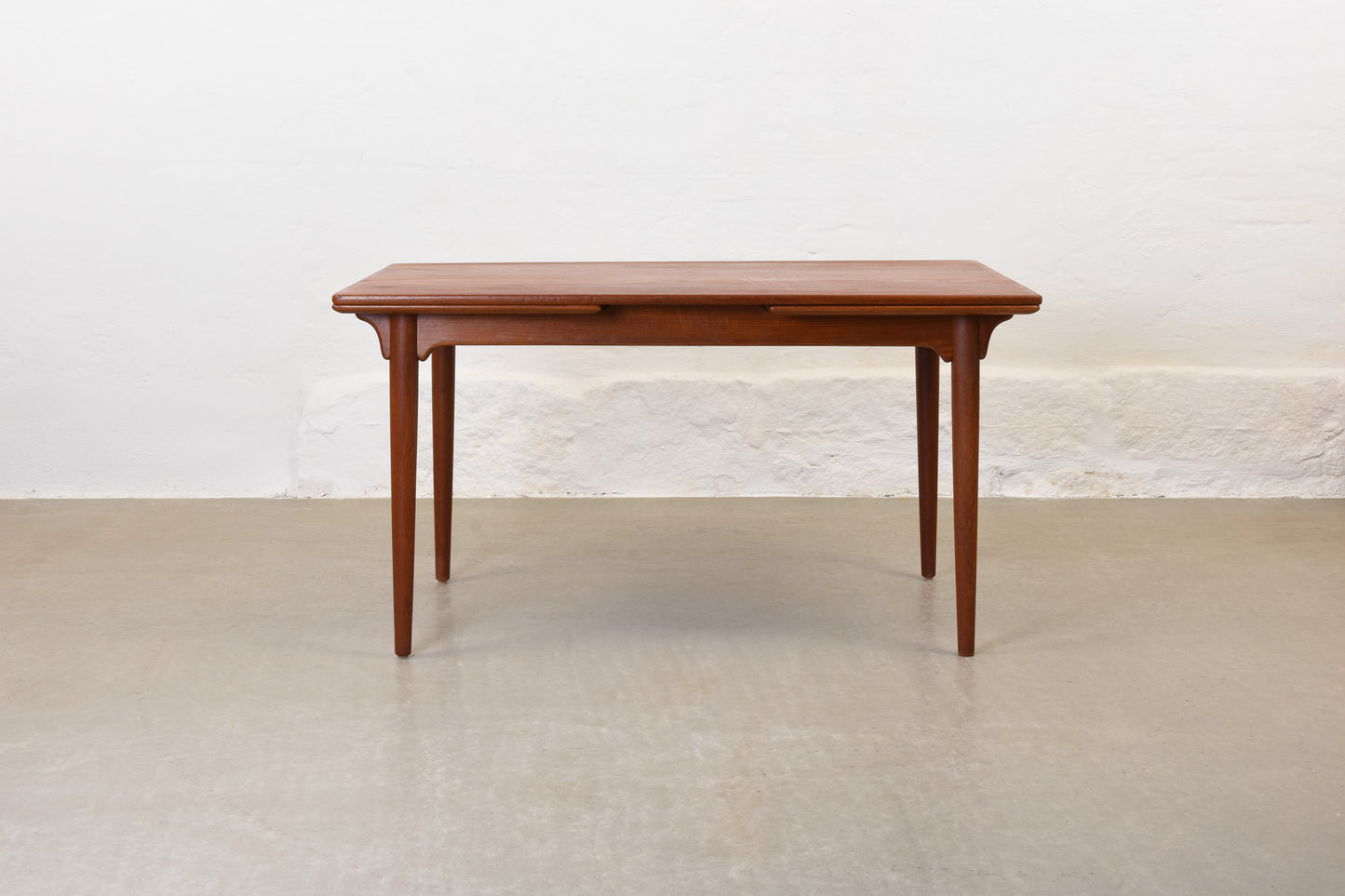 1960s Model 50 dining table Gunni Omann