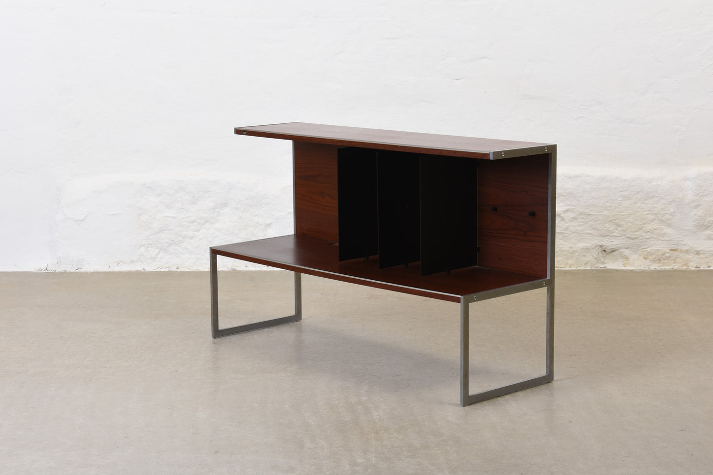 1980s rosewood + metal hi-fi stand by Bang & Olufsen