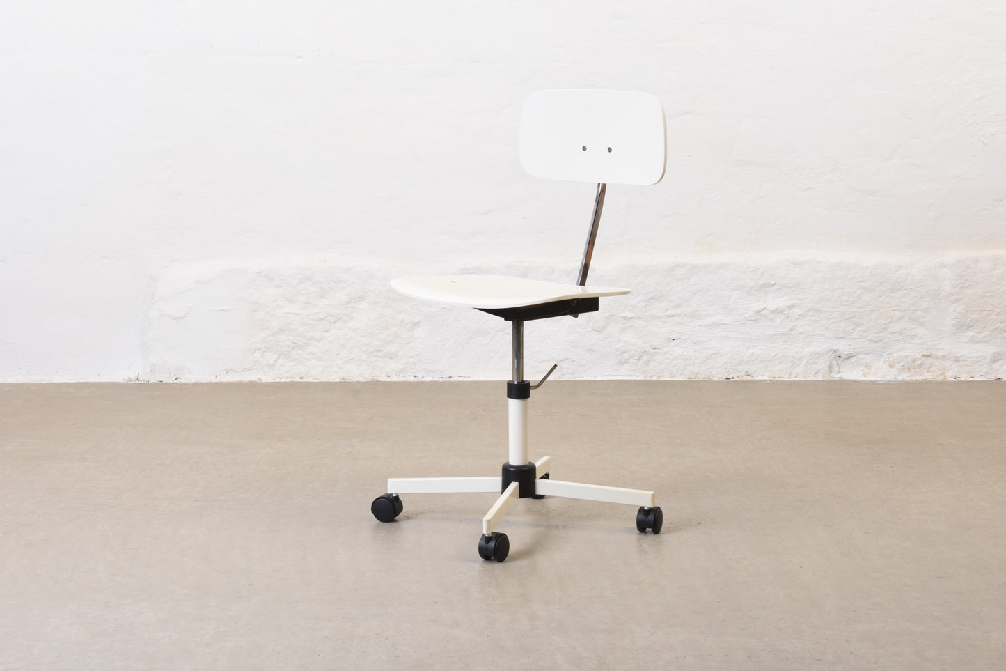 Vintage height-adjustable task chair