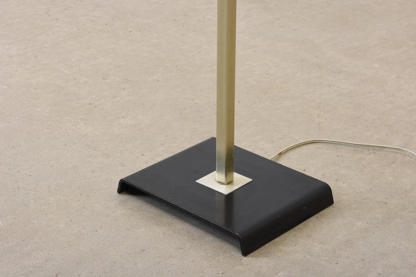 1960s height-adjustable floor lamp with Le Klint shade