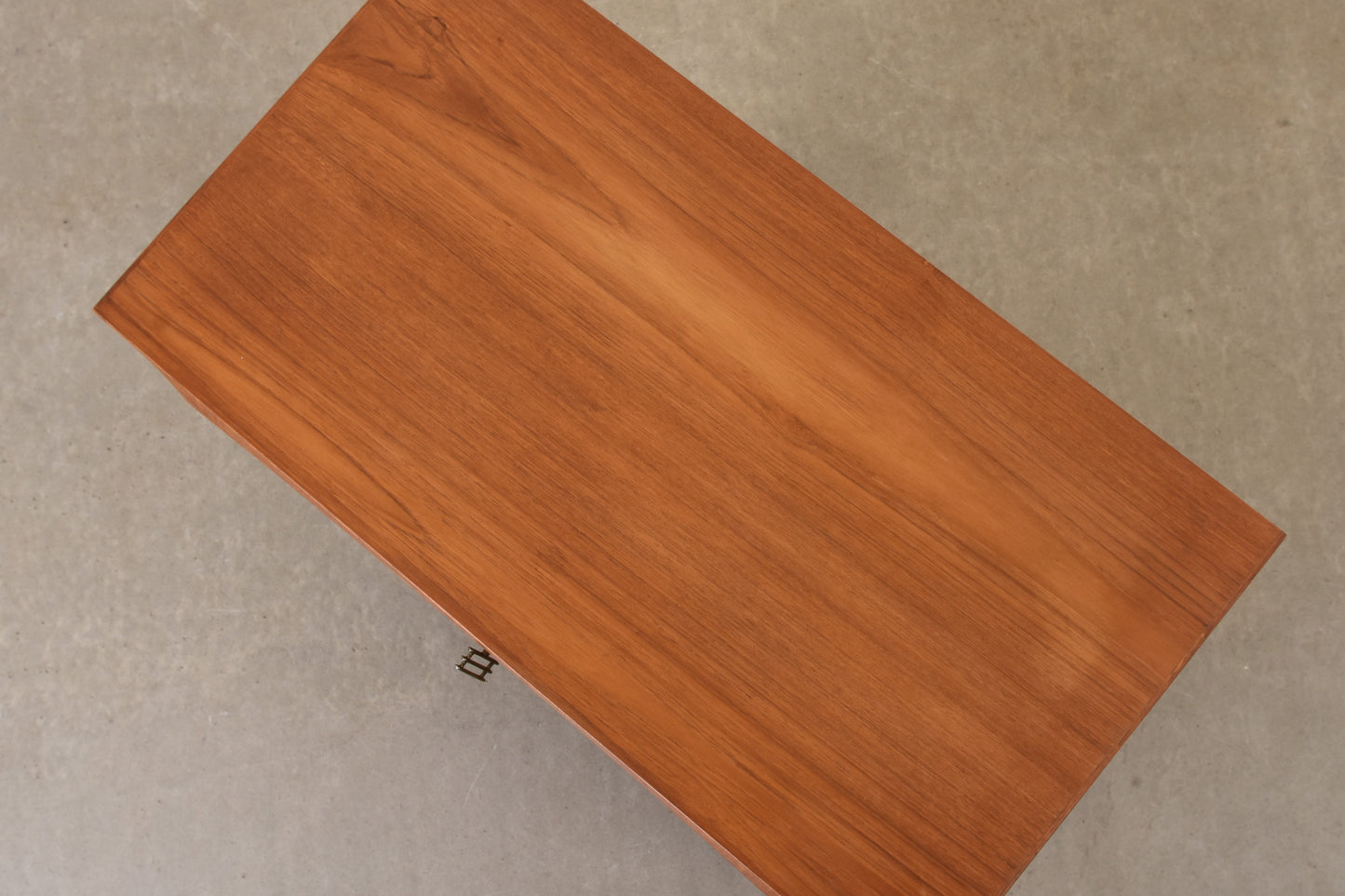 1960s teak chest of drawers with lipped handles - 106H cm