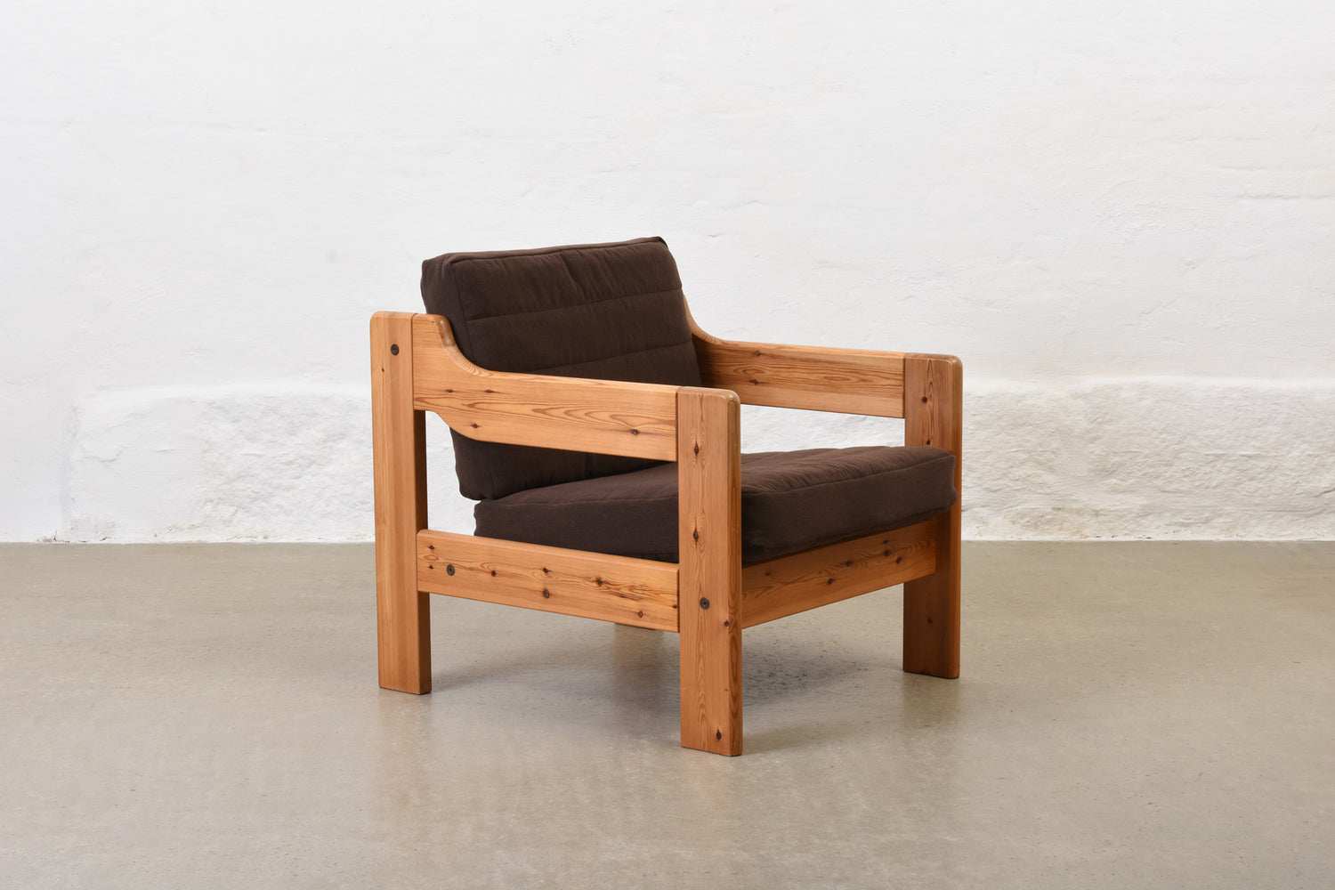 Newly reupholstered: 1970s pine lounger in brushed cotton