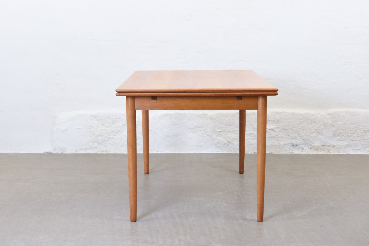 1960s extending dining table in oak
