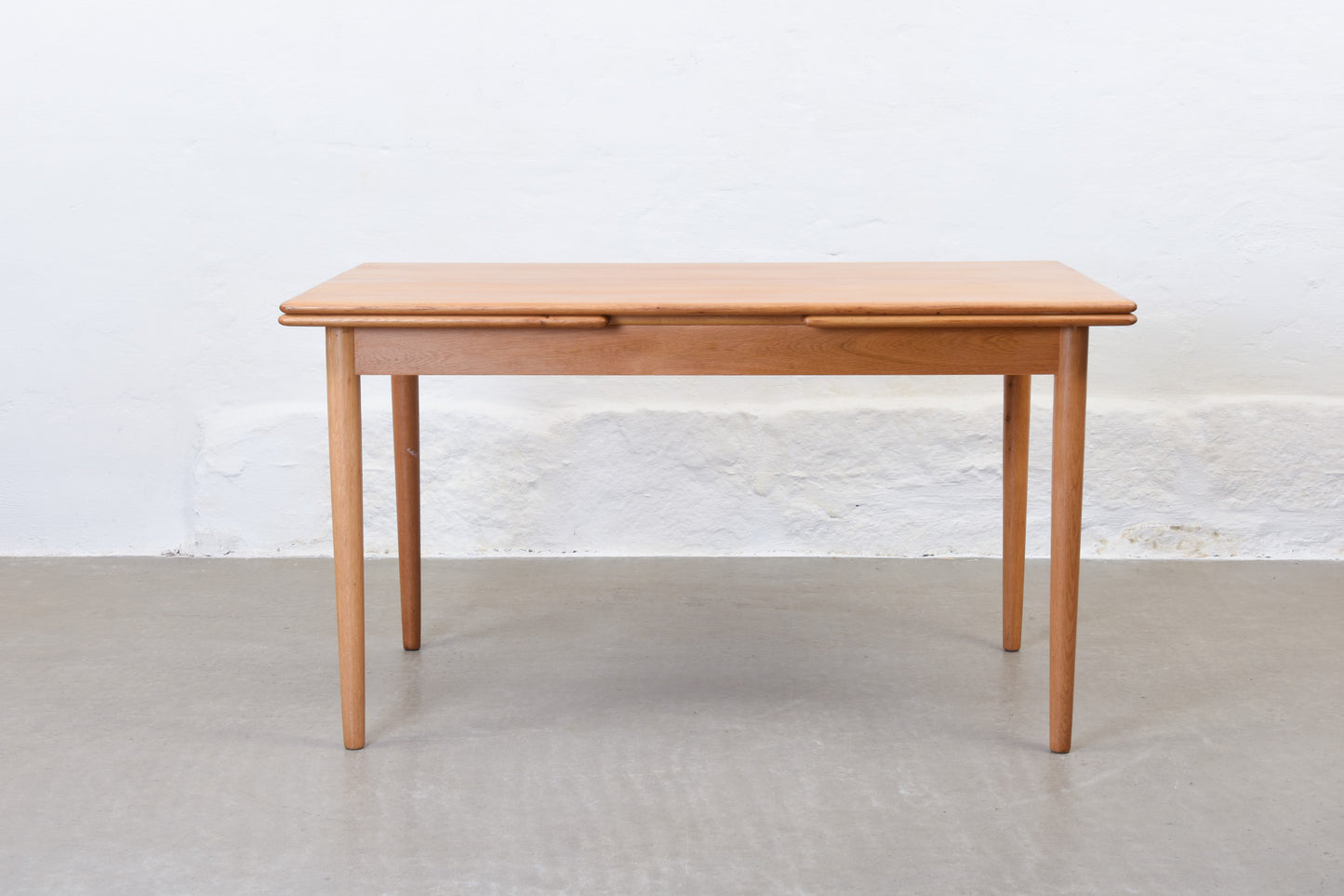 1960s extending dining table in oak
