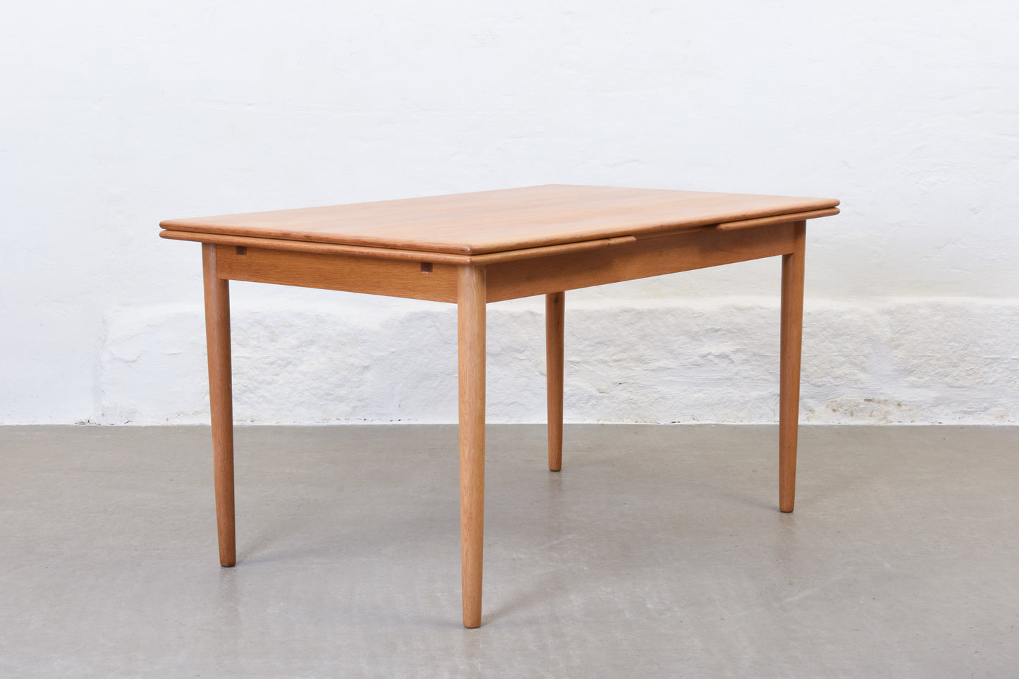 1960s extending dining table in oak