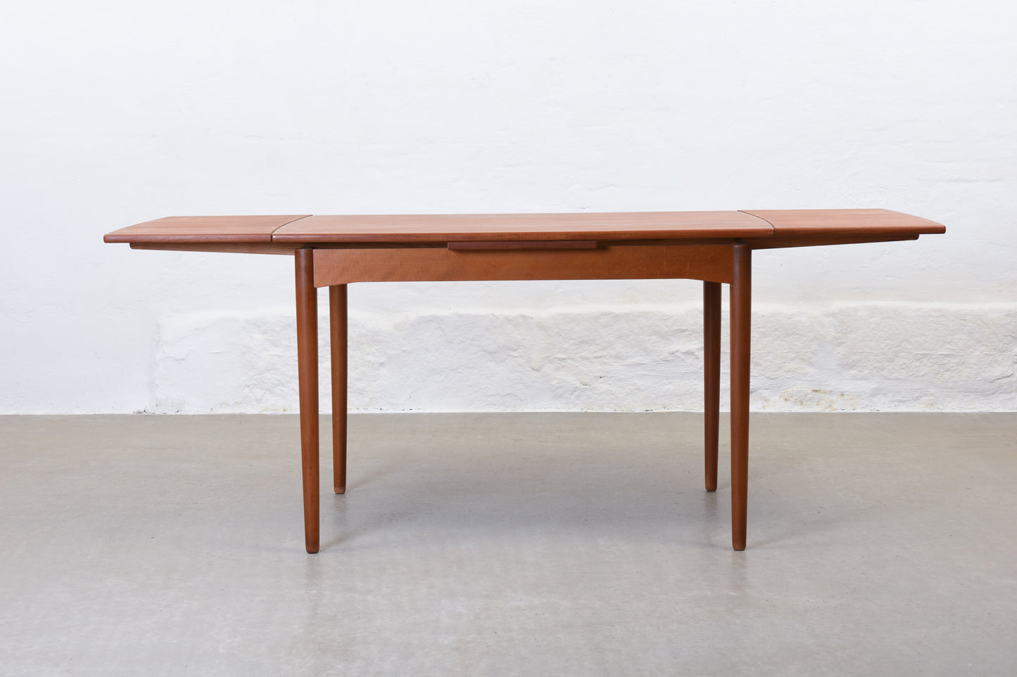 1960s extending dining table in teak - 116L cm