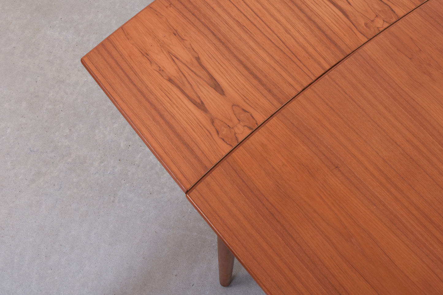 1960s extending dining table in teak - 116L cm