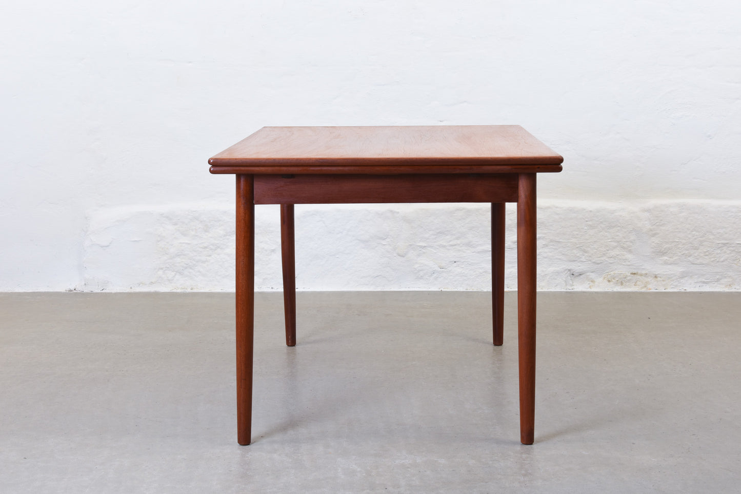 1960s extending dining table in teak - 130L cm