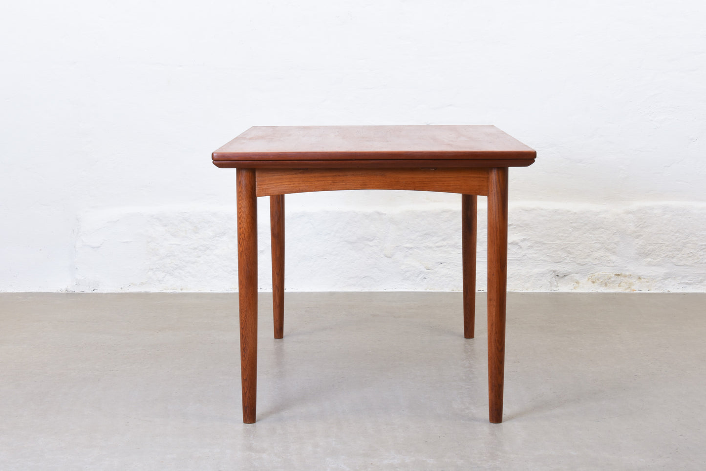 1950s extending dining table in teak