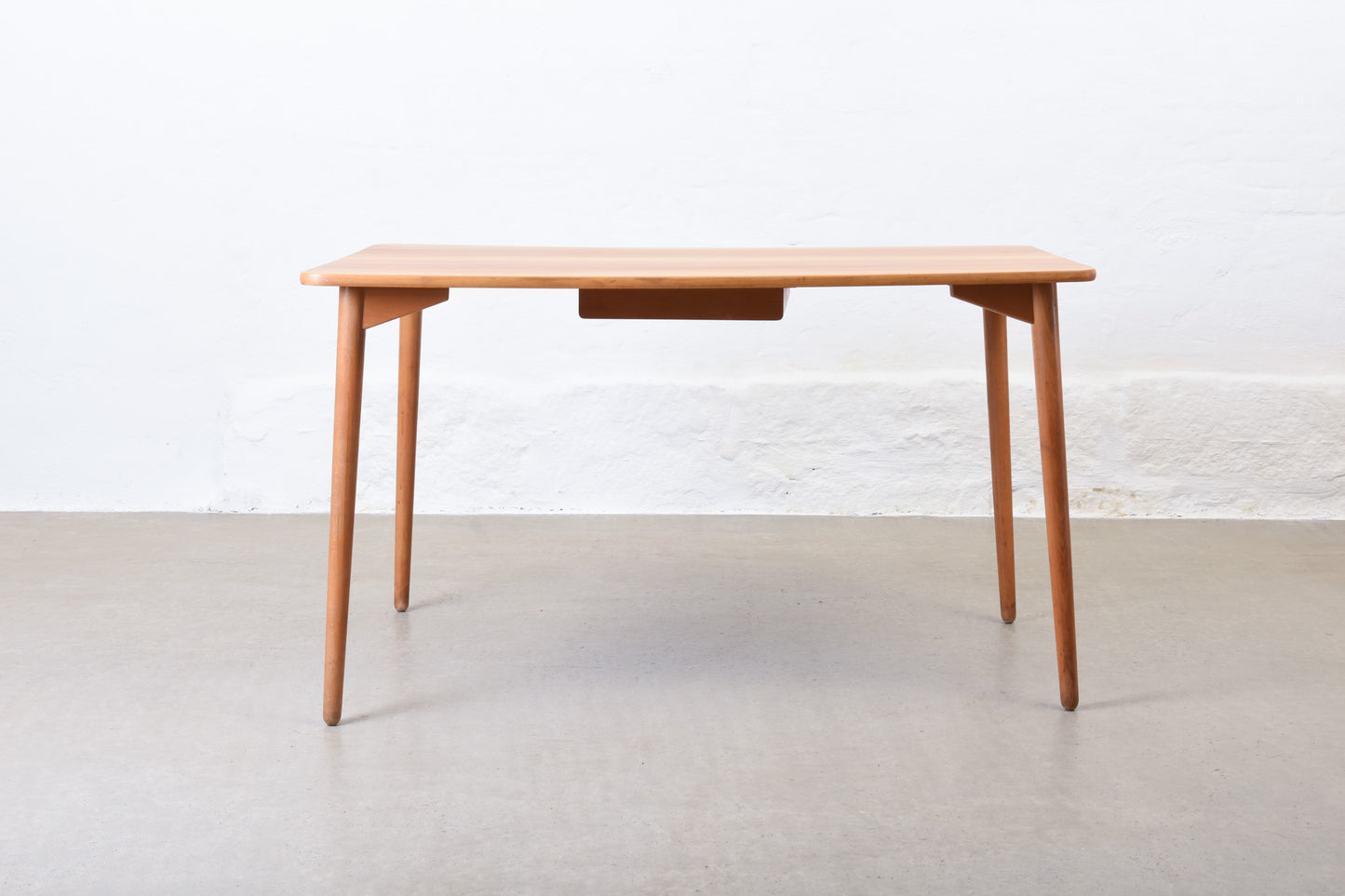 1950s desk in walnut by Fritz Hansen
