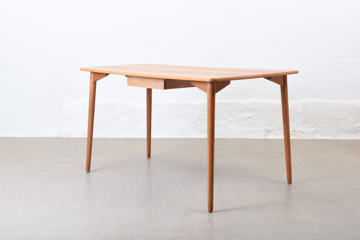 1950s desk in walnut by Fritz Hansen