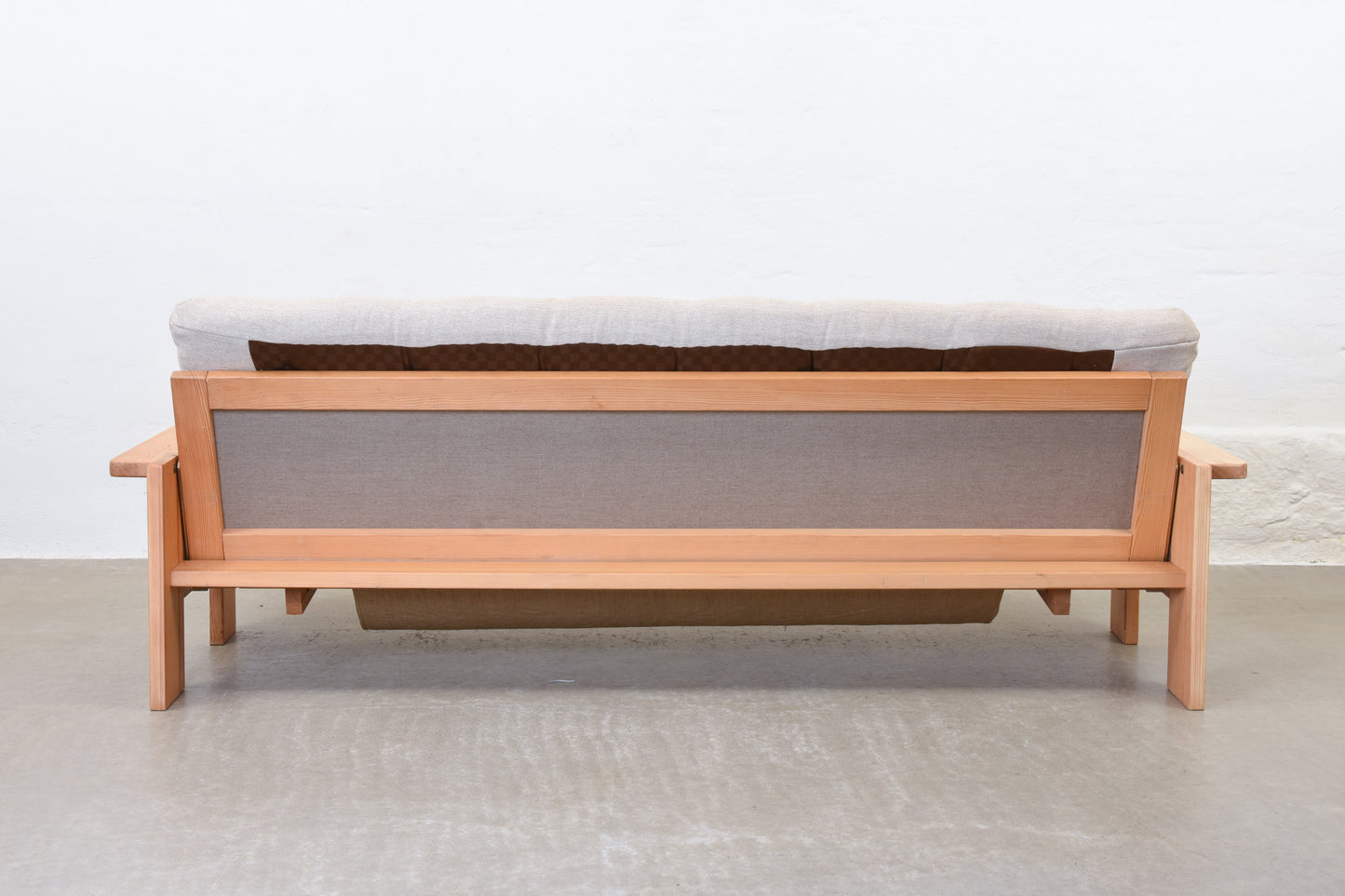 Newly reupholstered: 1970s sofa bed by Yngve Ekström