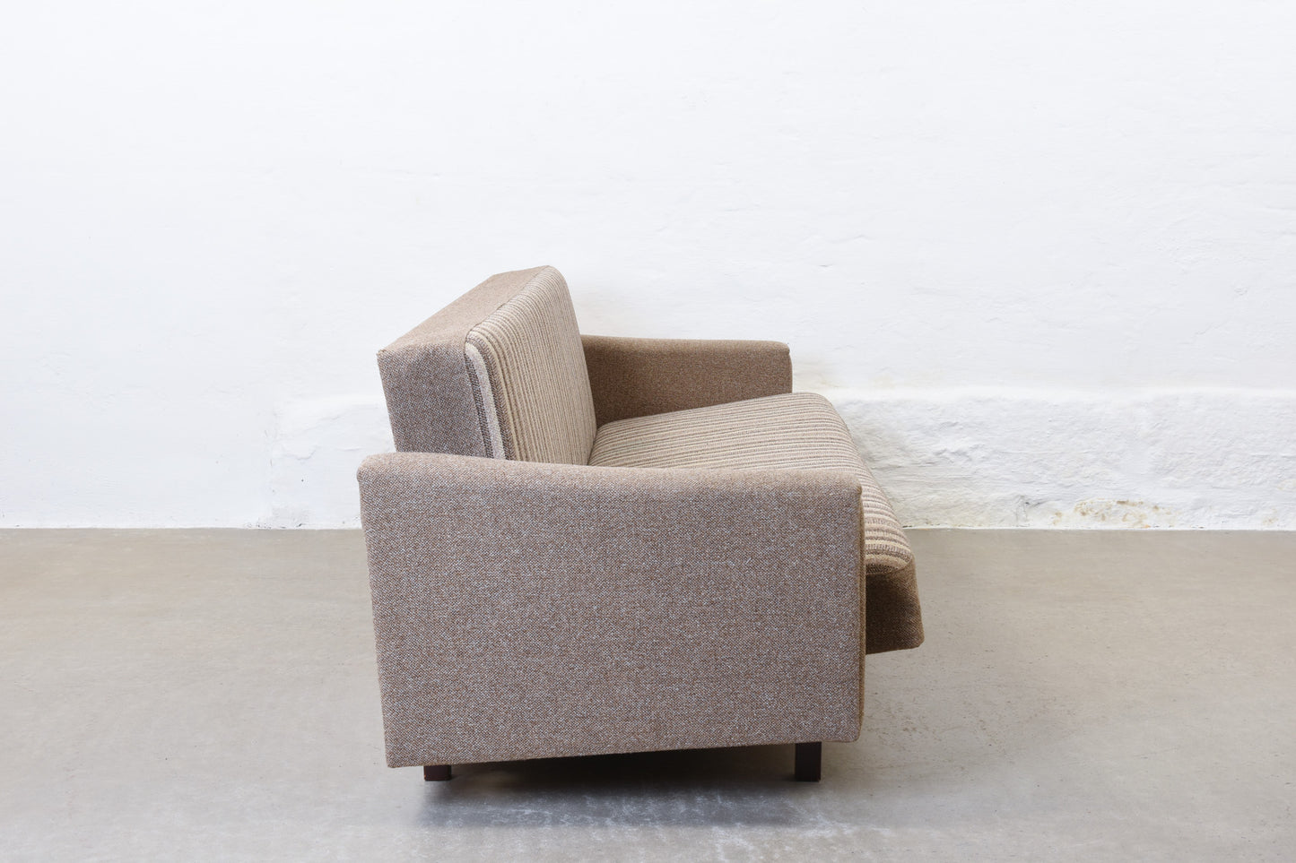 1960s sofa bed in wool