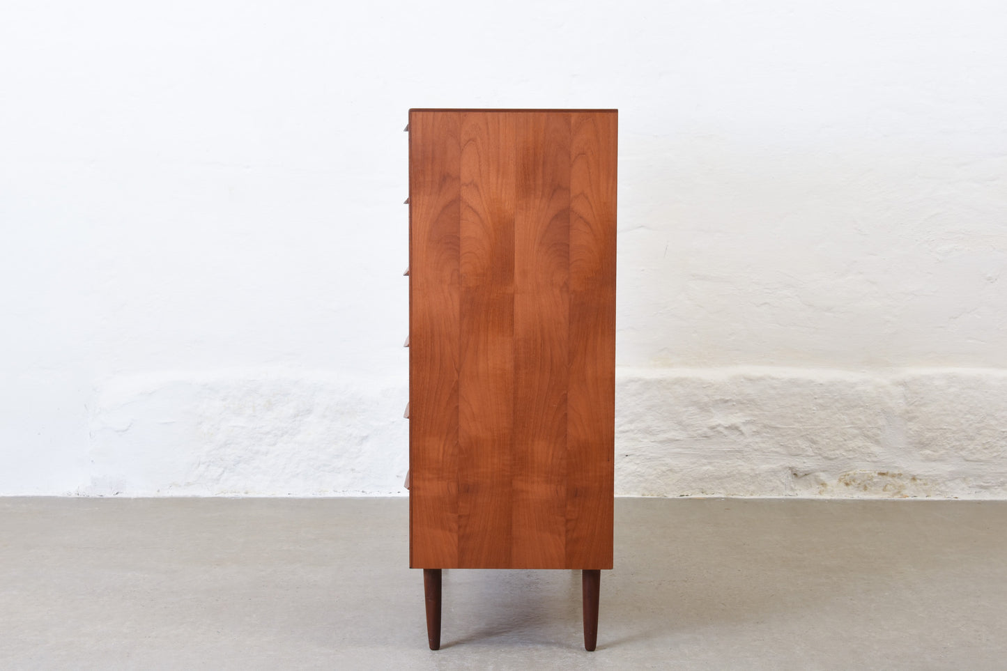 1960s teak chest of drawers with lipped handles - 108H cm