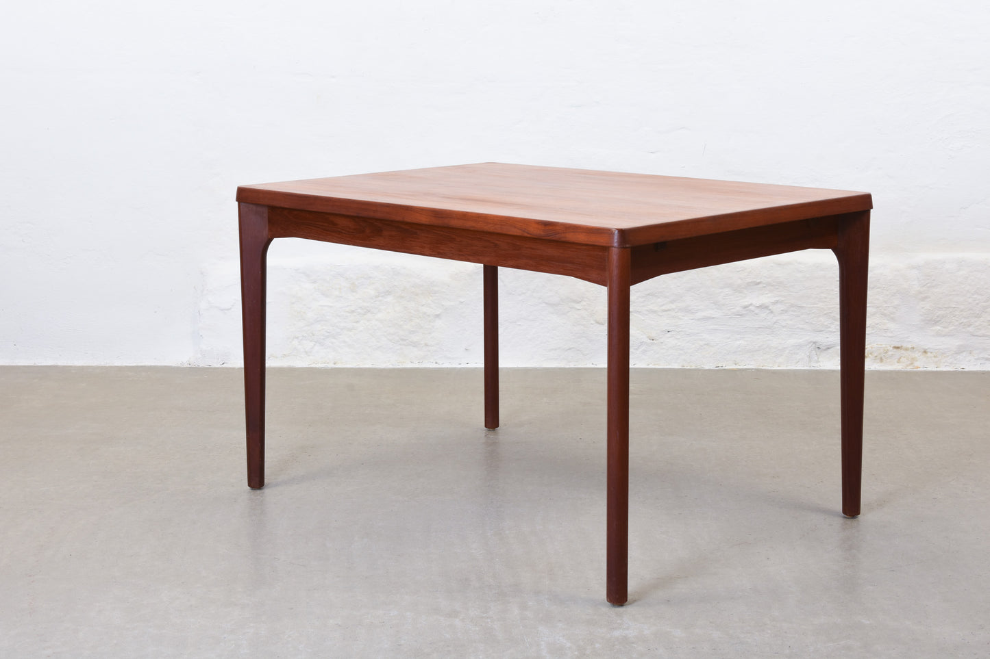 1960s extending teak dining table by Henning Kjærnulf