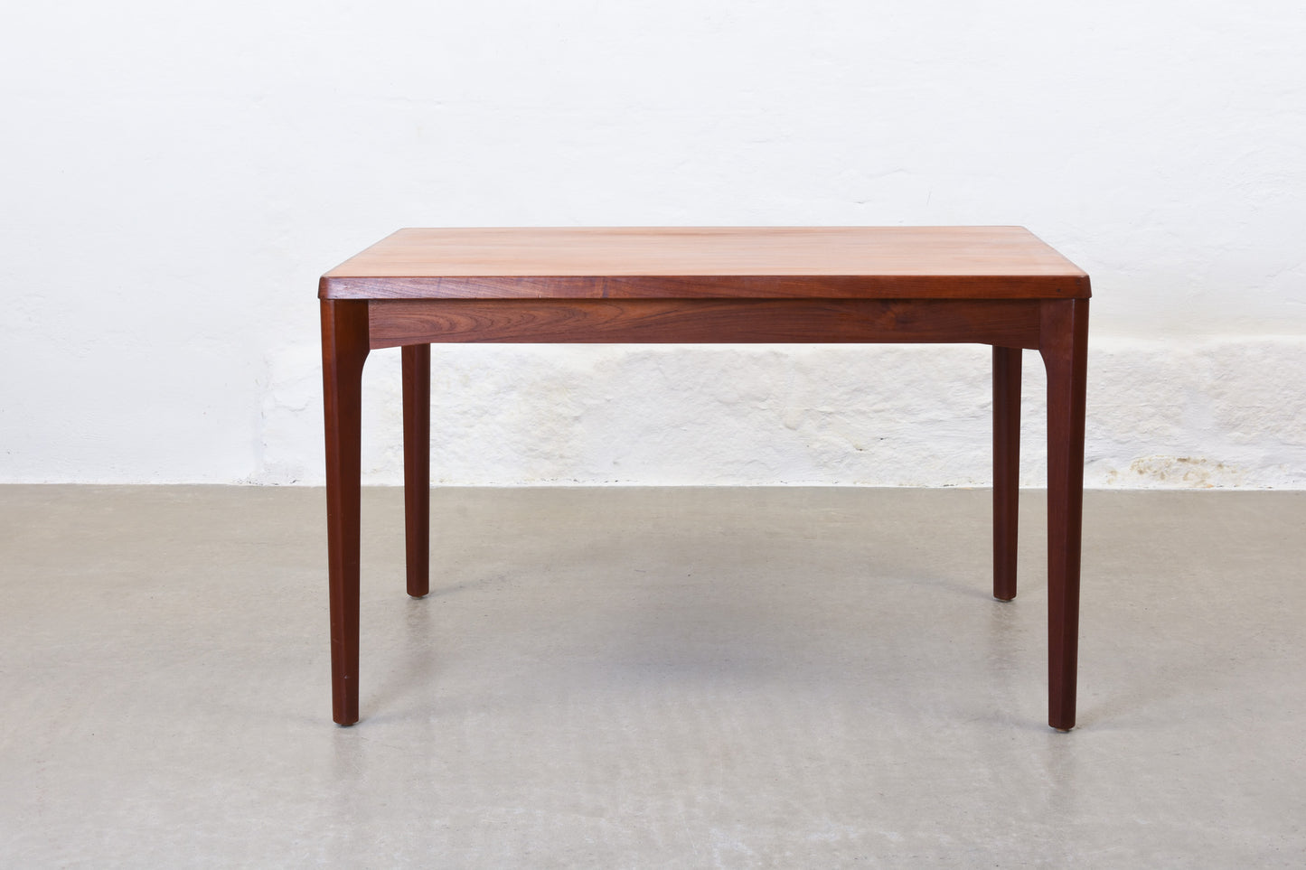 1960s extending teak dining table by Henning Kjærnulf