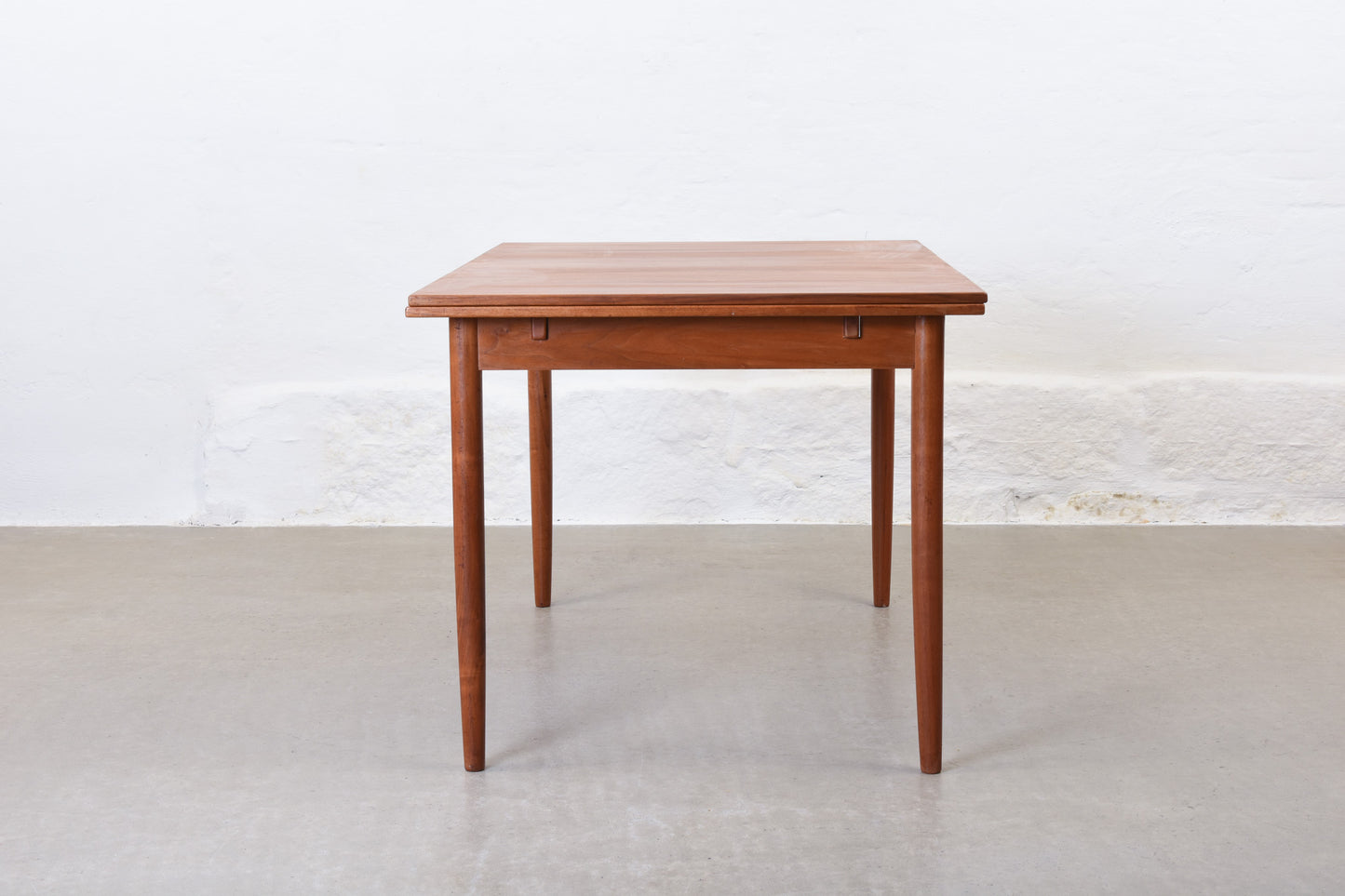 1960s extending dining table in teak by Troeds