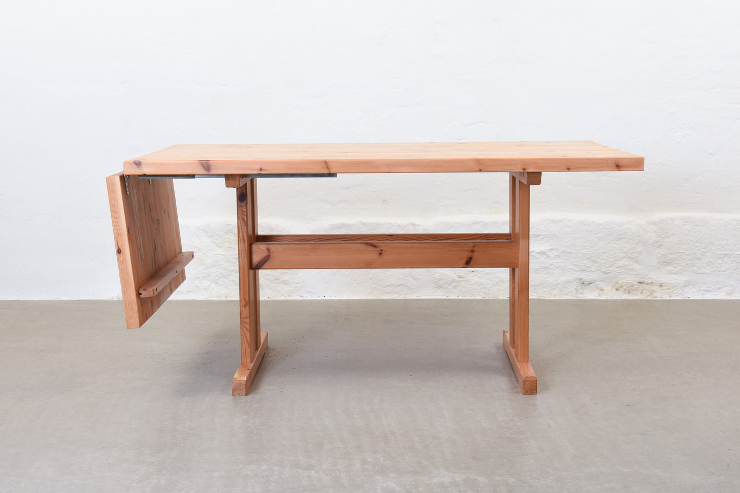 1970s drop-leaf dining table in pine