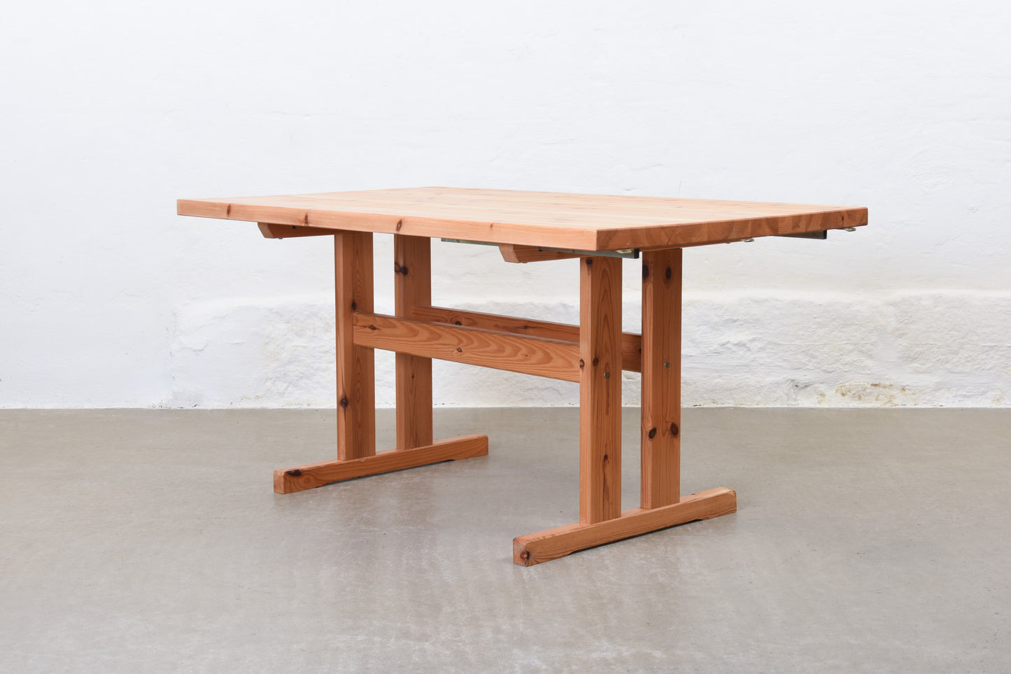 1970s drop-leaf dining table in pine