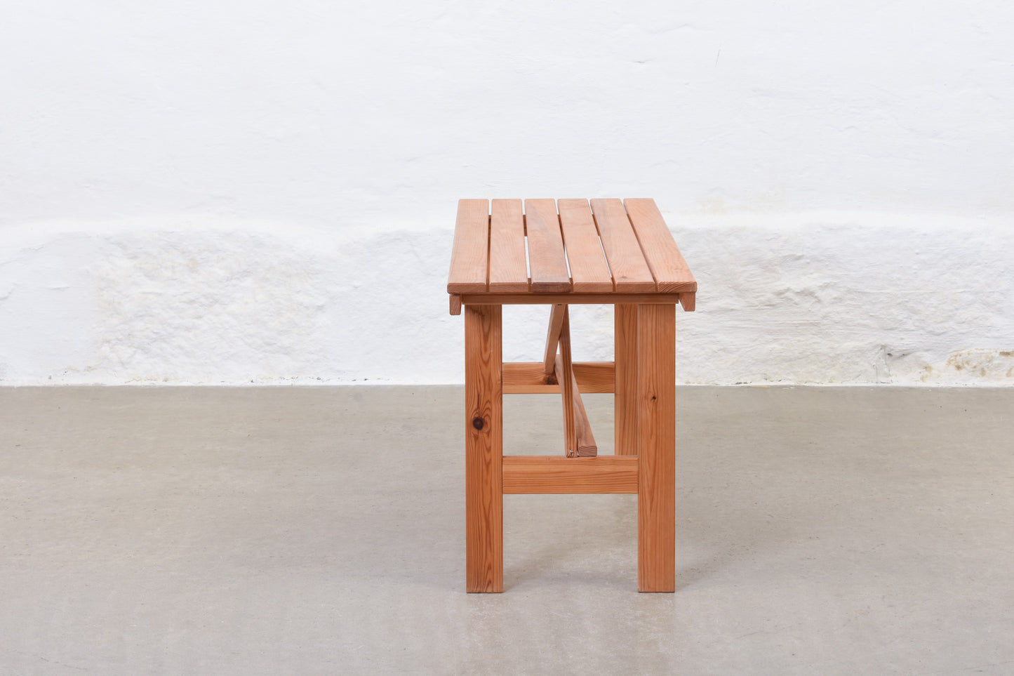 1980s Danish bench in pine