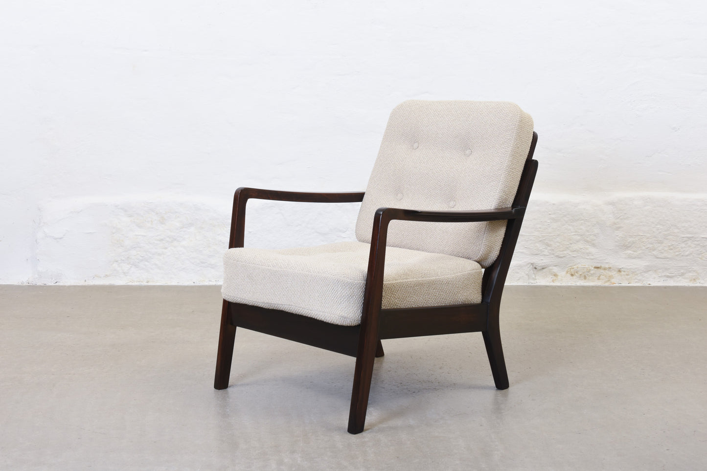 Newly reupholstered: 1950s lounger by Stig Thoresen-Lassen