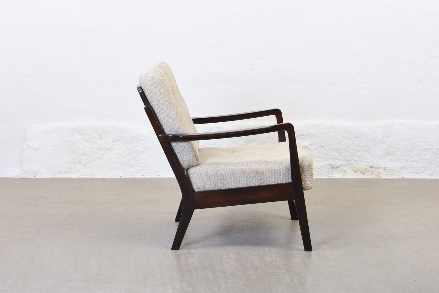 Newly reupholstered: 1950s lounger by Stig Thoresen-Lassen