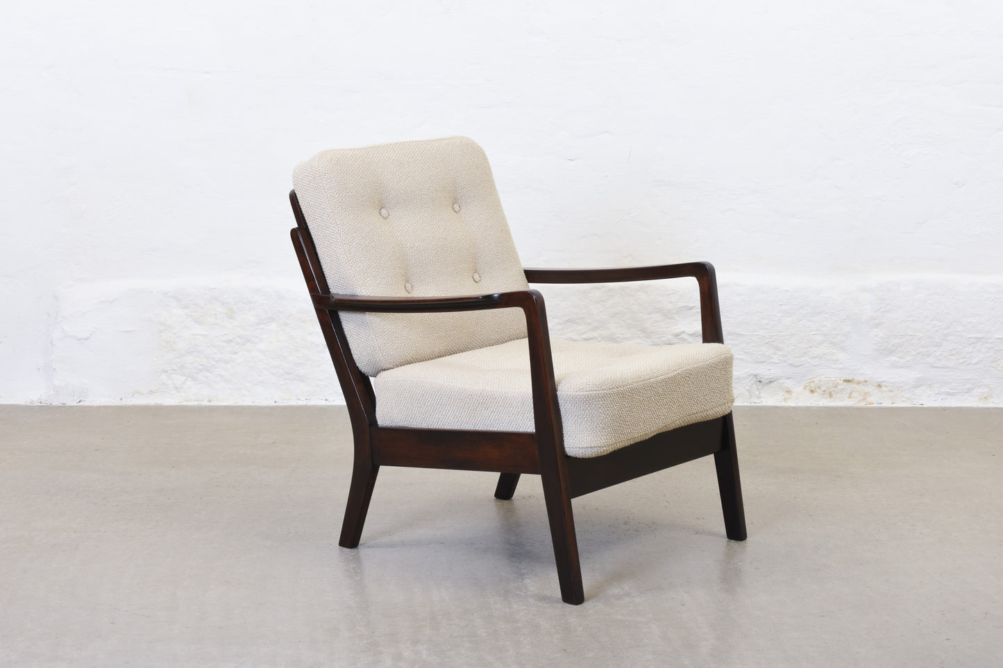 Newly reupholstered: 1950s lounger by Stig Thoresen-Lassen
