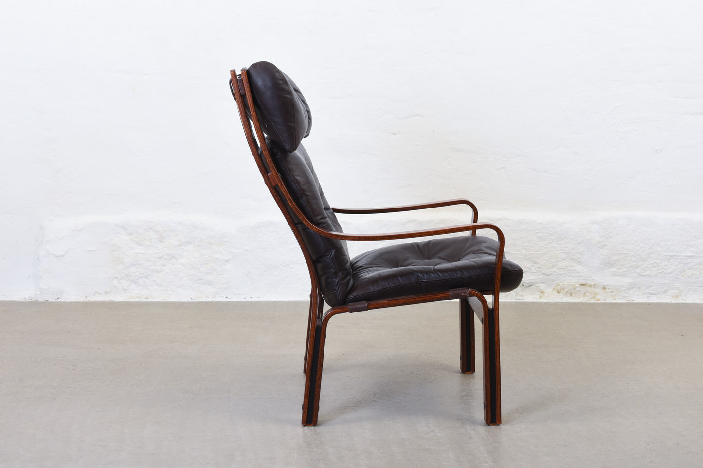 1970s beech and leather lounge chair
