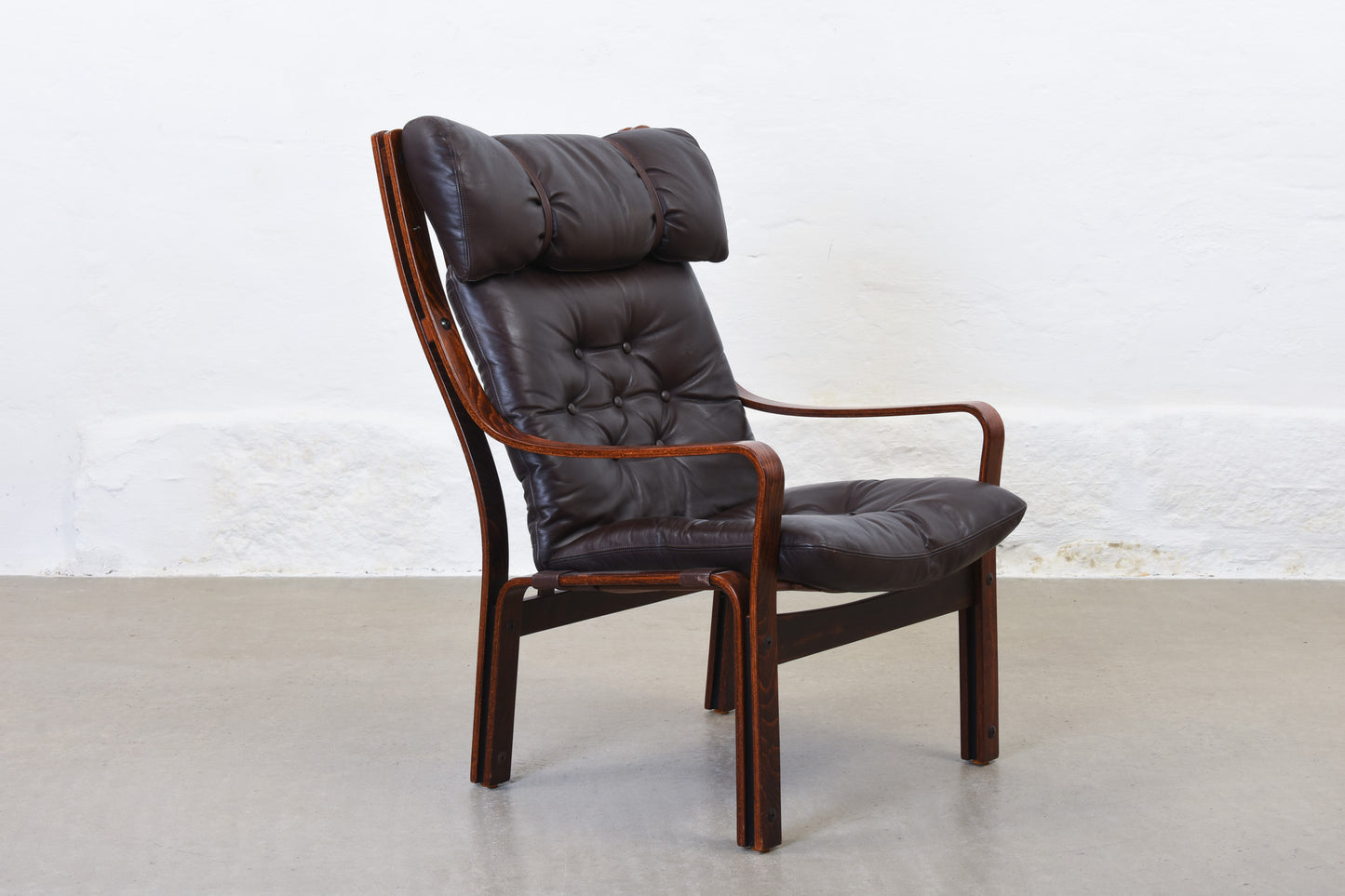 1970s beech and leather lounge chair