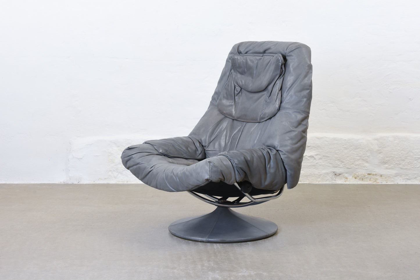 1980s Norwegian reclining leather lounger + ottoman