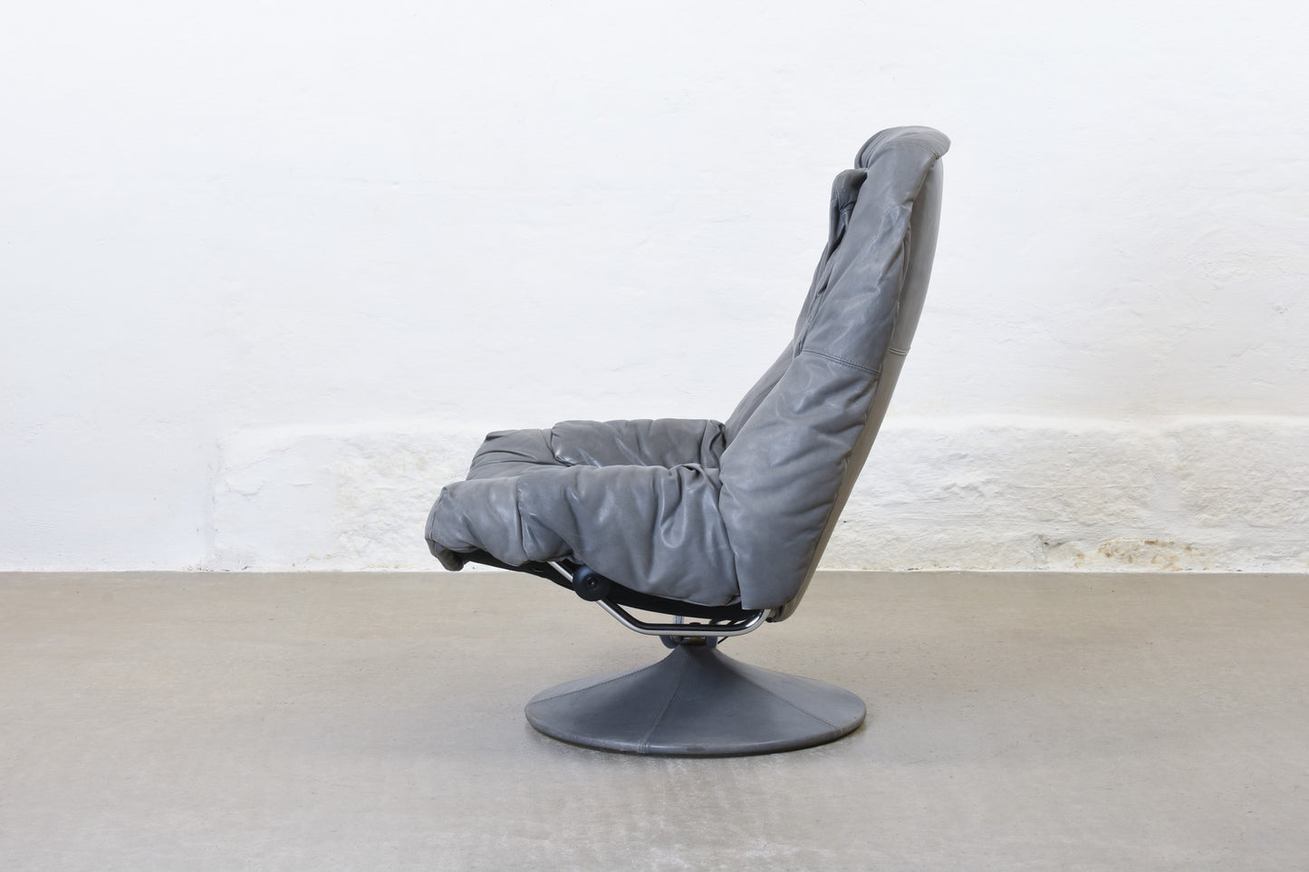 1980s Norwegian reclining leather lounger + ottoman