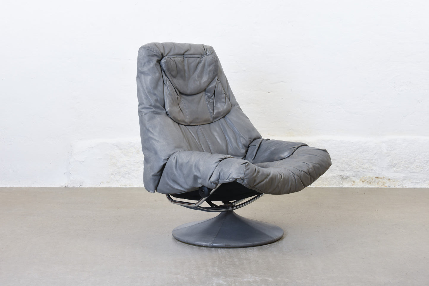 1980s Norwegian reclining leather lounger + ottoman