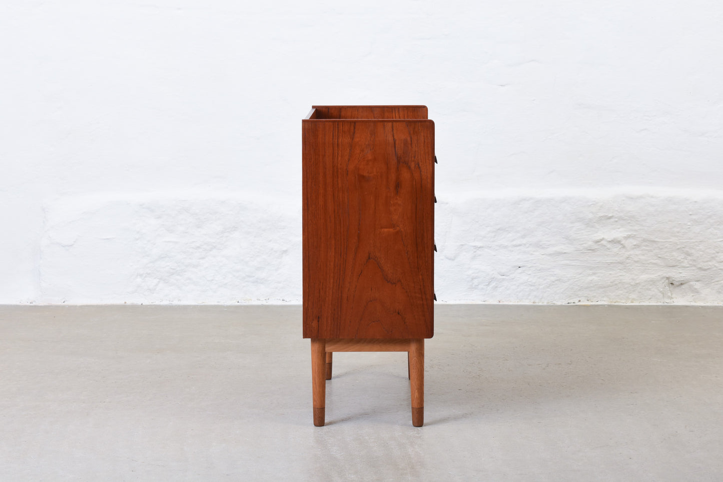 1960s hallway chest in teak + oak