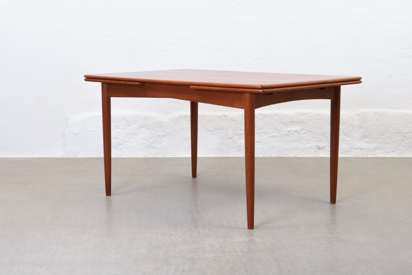 1960s extending dining table in teak - 140L cm
