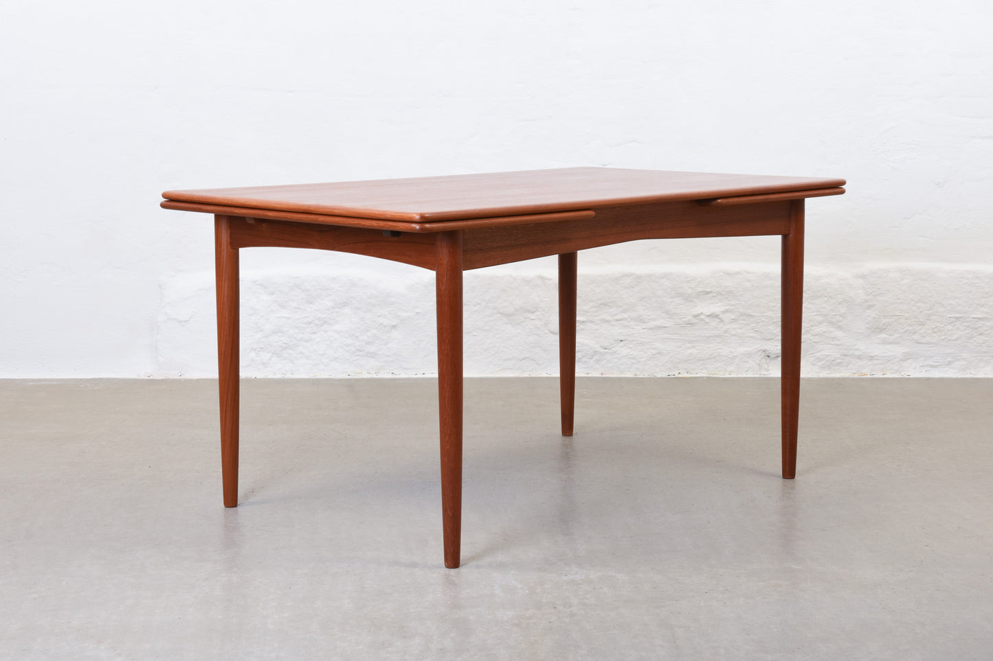 1960s extending dining table in teak - 140L cm