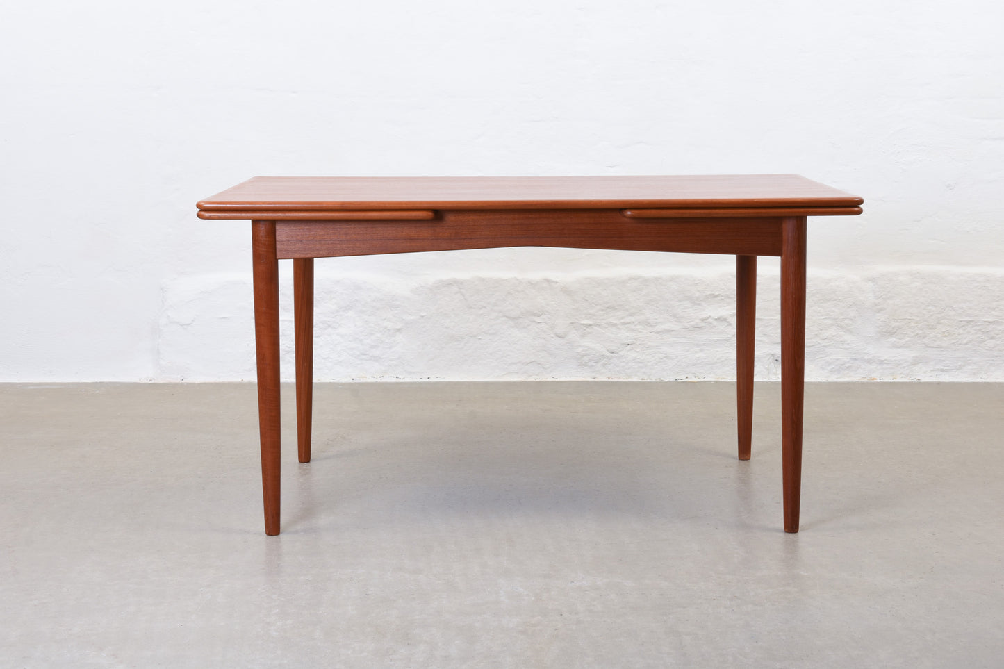 1960s extending dining table in teak - 140L cm