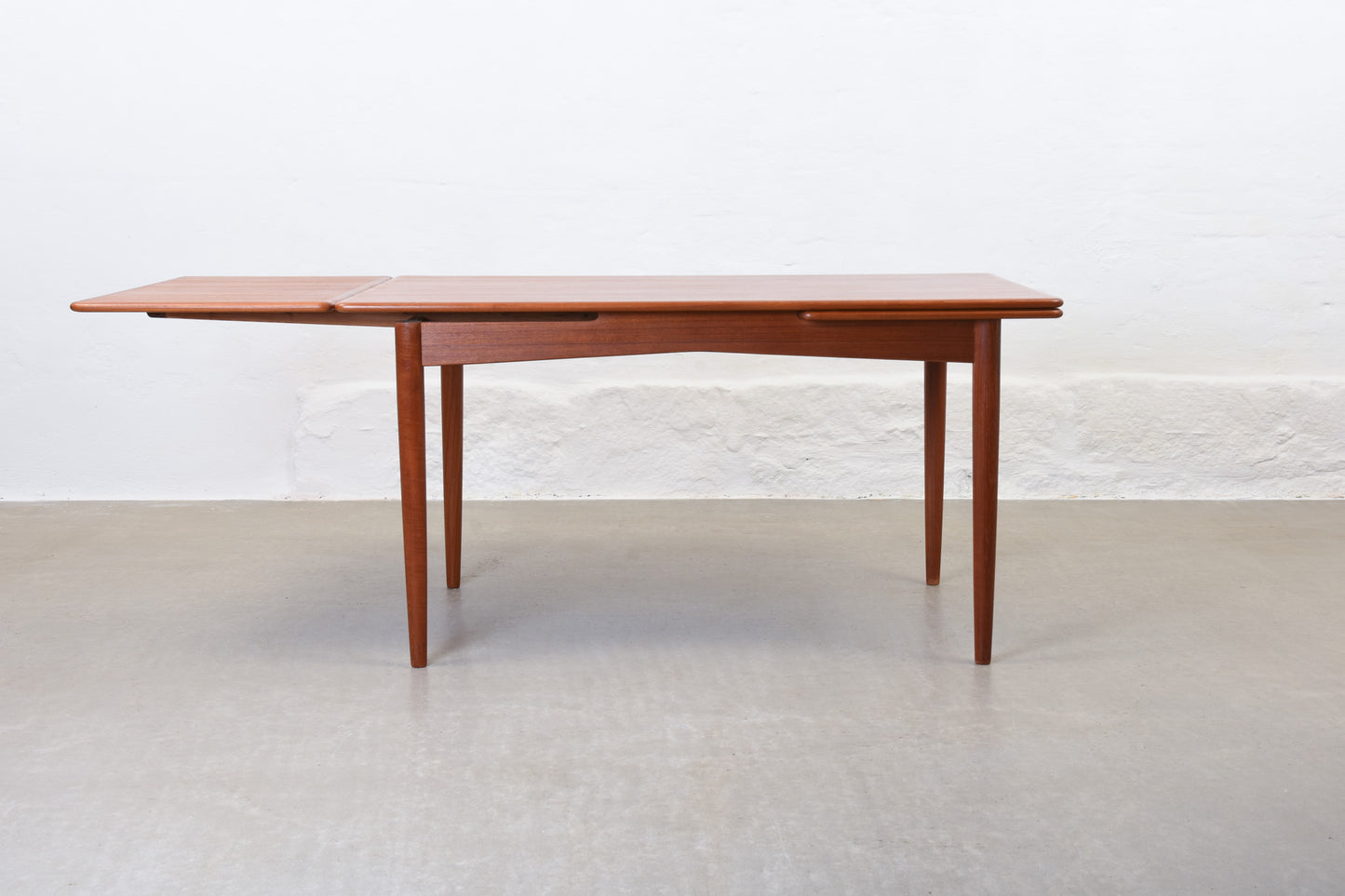 1960s extending dining table in teak - 140L cm