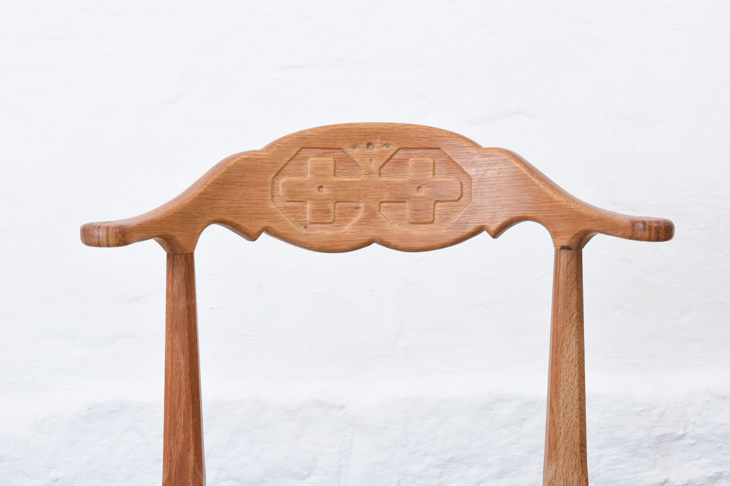 Newly reupholstered: 1960s oak chair by Henning Kjærnulf