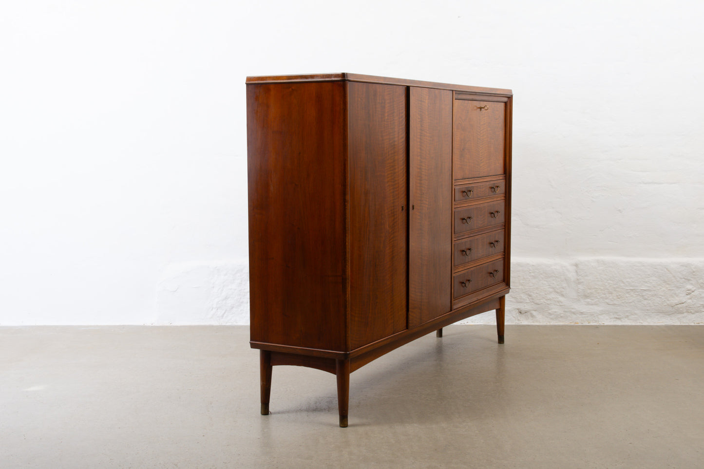 1920s tall sideboard in mahogany
