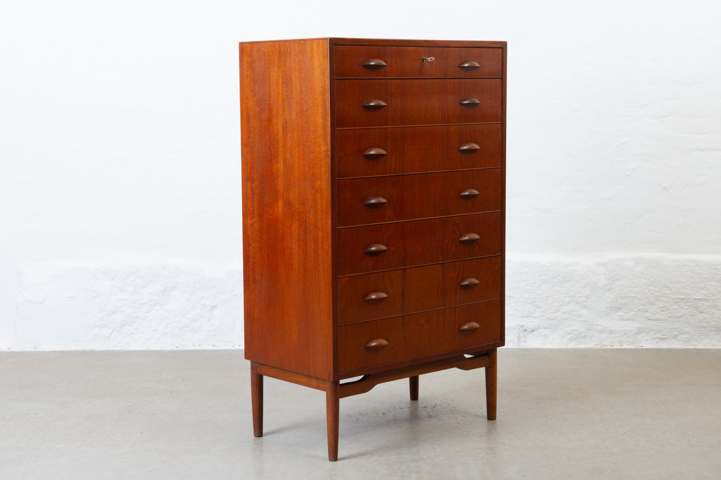 1960s teak chest of drawers with sculpted handles