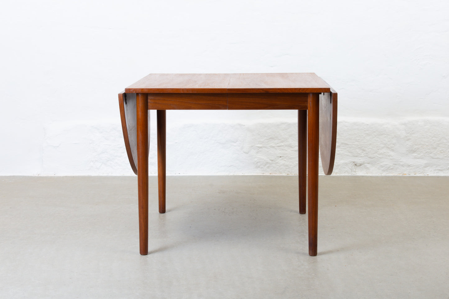 1960s drop-leaf dining table in teak