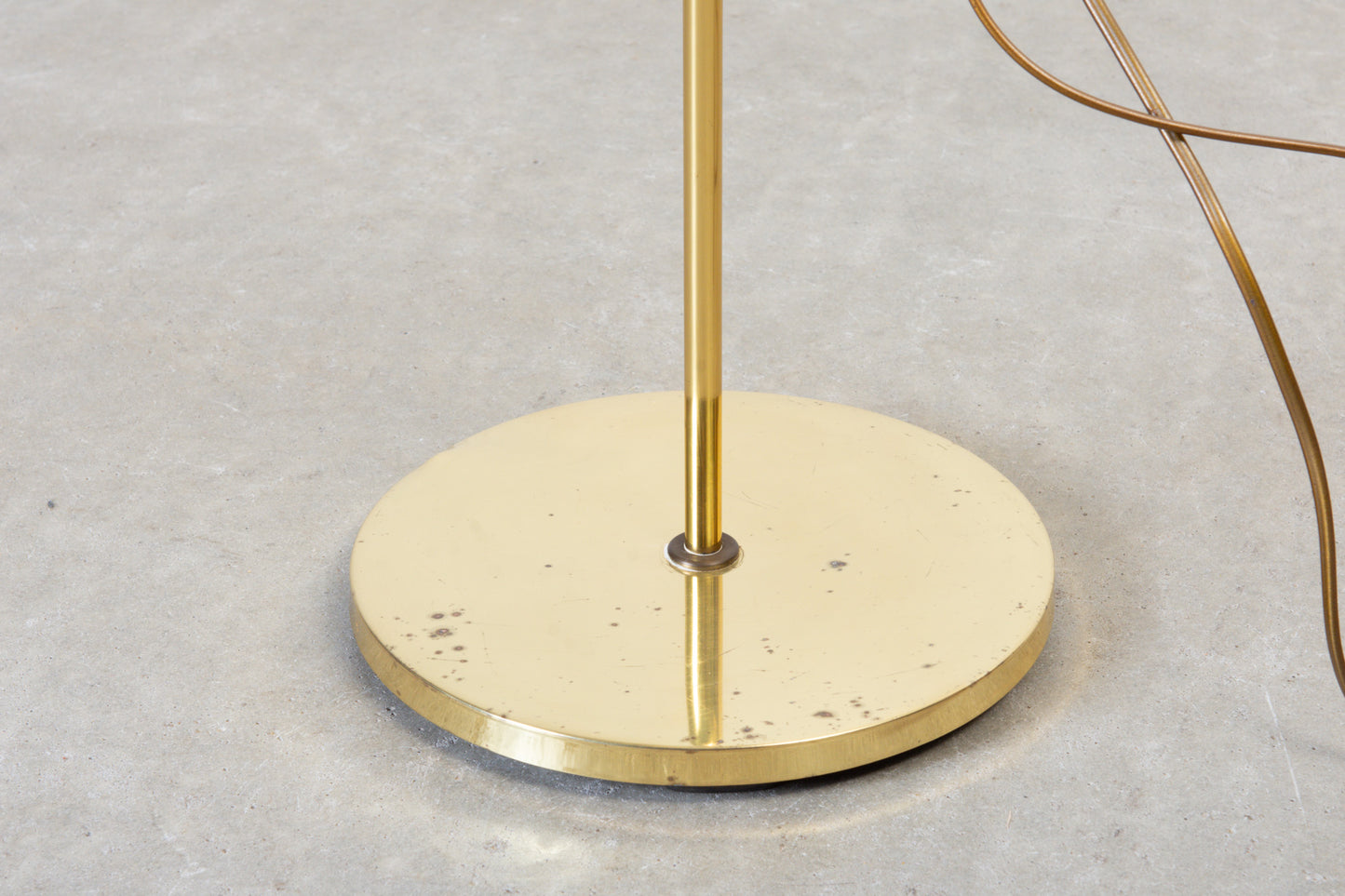 1960s twin-headed brass floor lamp