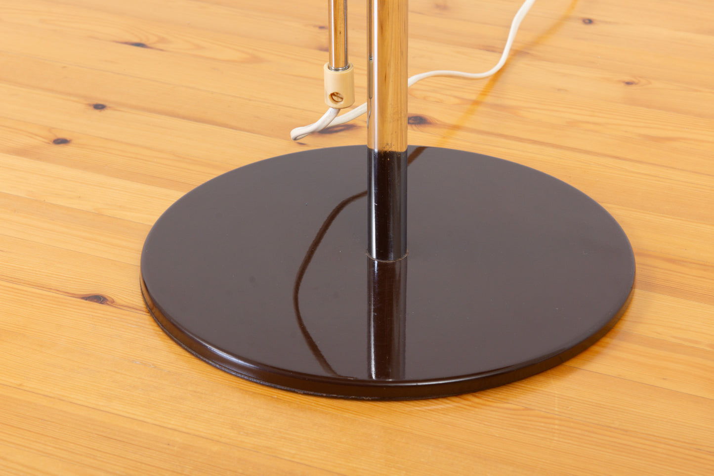 1970s height-adjustable table lamp by Börje Claes